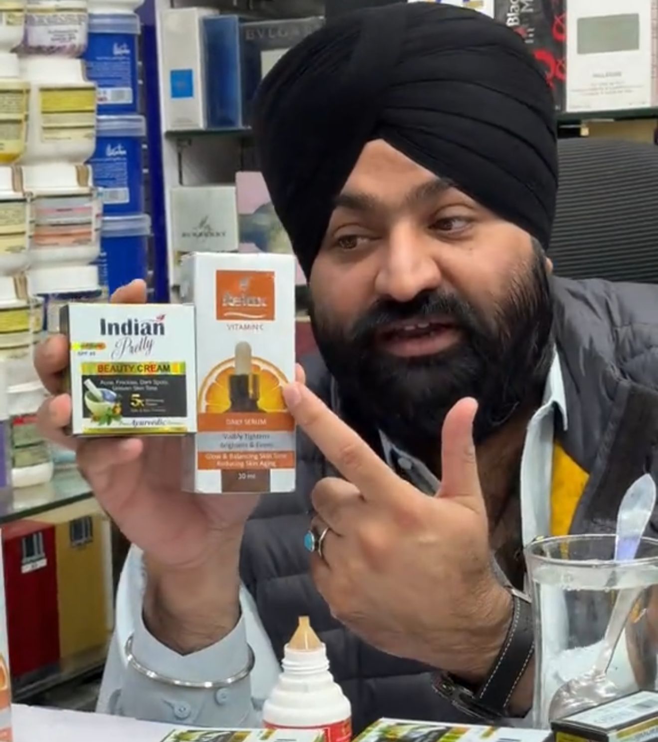 Buy 1 Get 1 Free Relax Vitamin Serum+India cream Vitamin C Serum